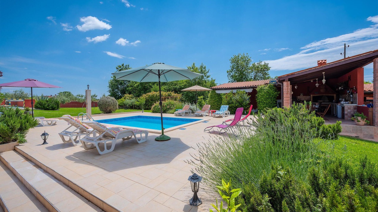 Photo of Outdoor in Muntic