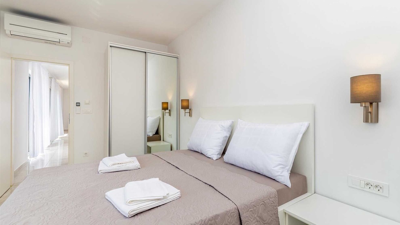 Photo of Bedroom in Malinska-Dubasnica