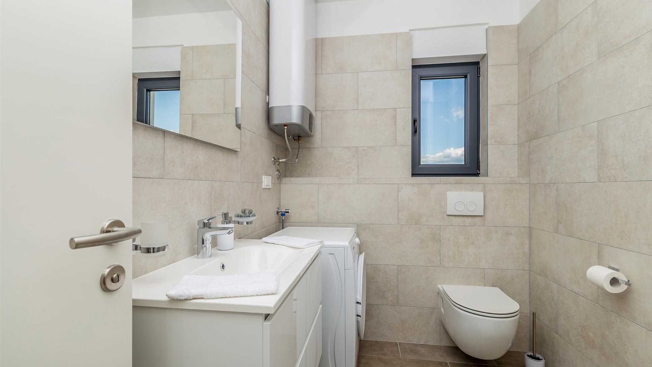 Photo of Bathroom in Malinska-Dubasnica