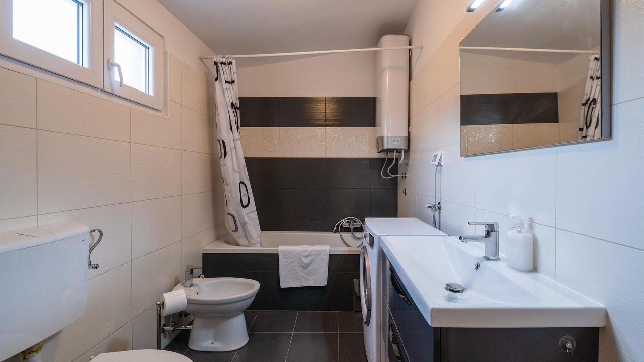 Photo of Bathroom in Pomer