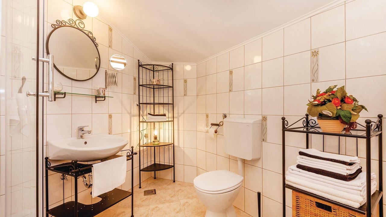 Photo of Bathroom in Grizane
