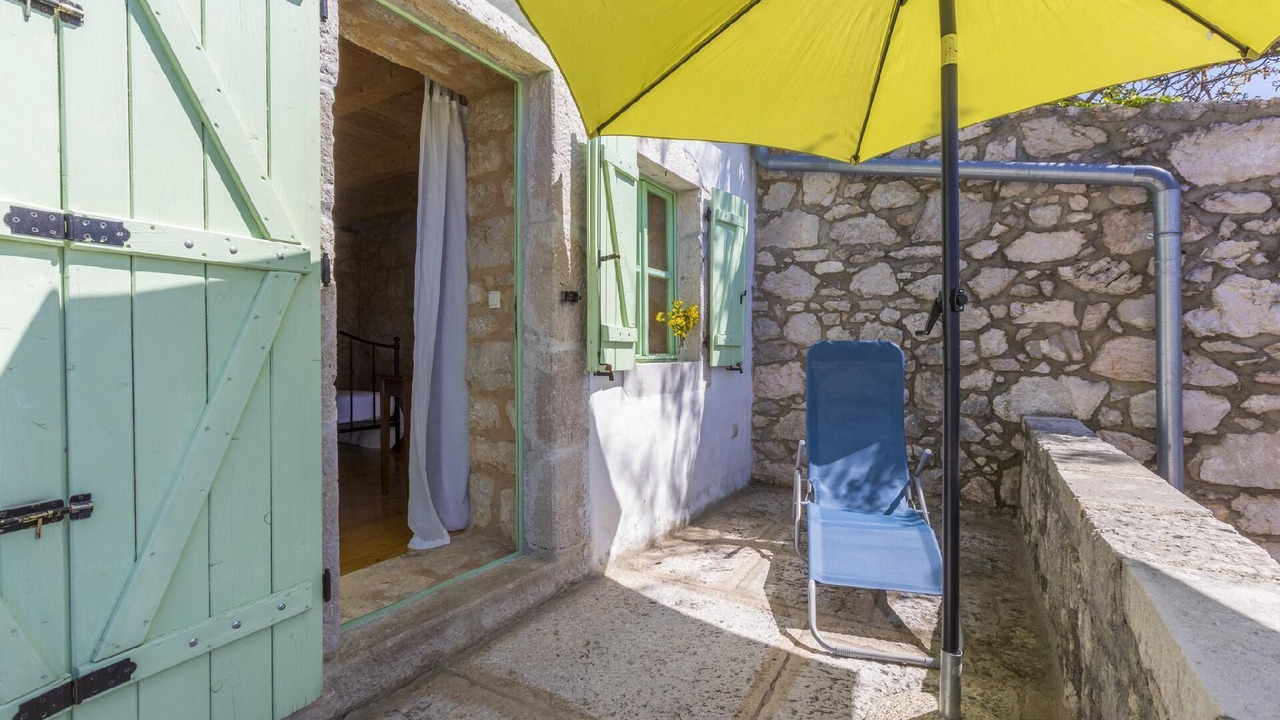 Photo of Patio Balcony in Grizane