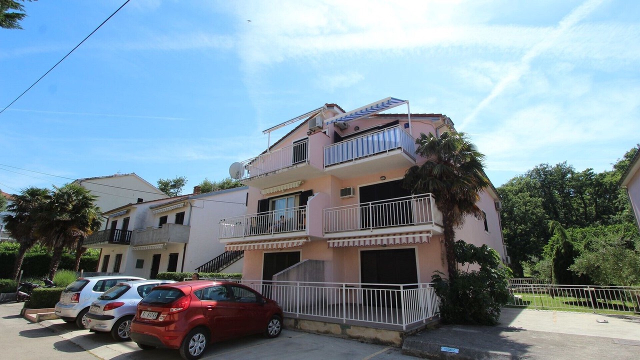 Photo of Others in Porat