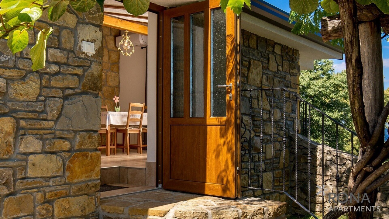 Photo of Outdoor in Vrh