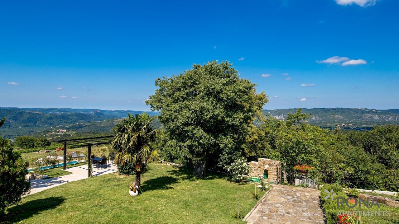 Photo of Outdoor in Vrh