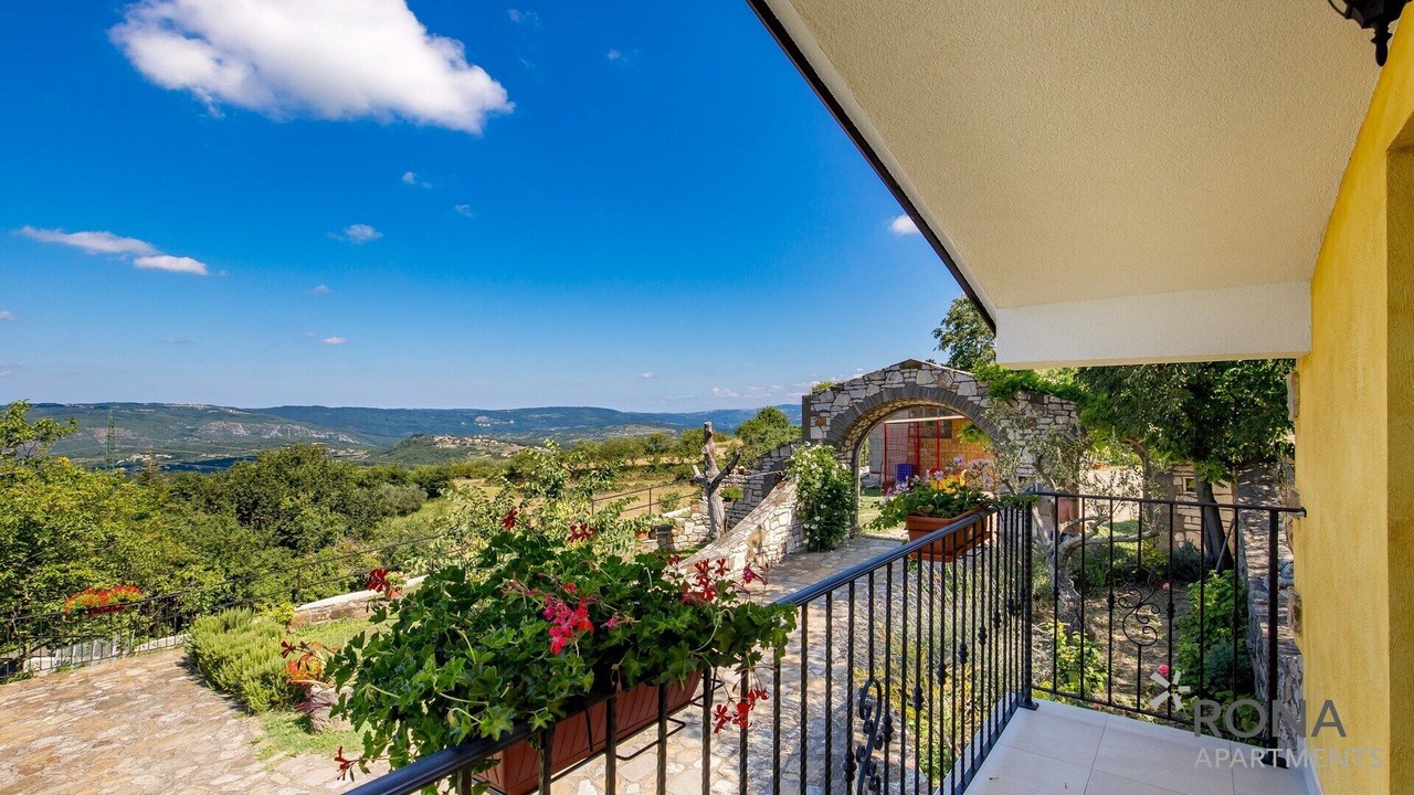 Photo of Outdoor in Vrh