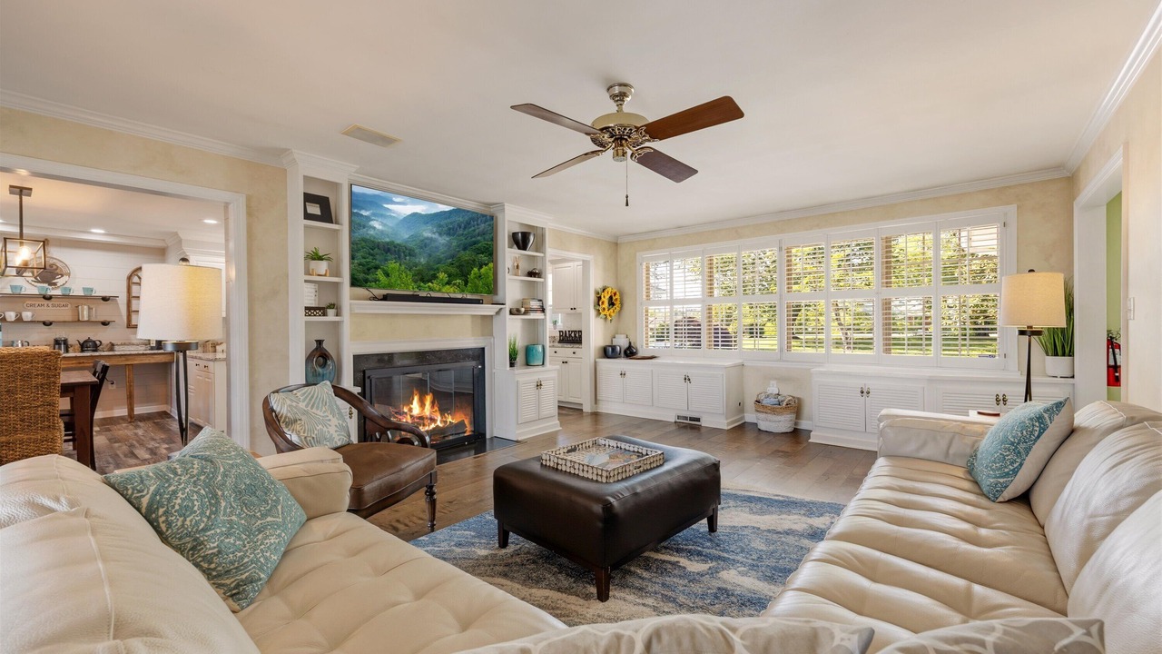 Photo of Livingroom in Dandridge