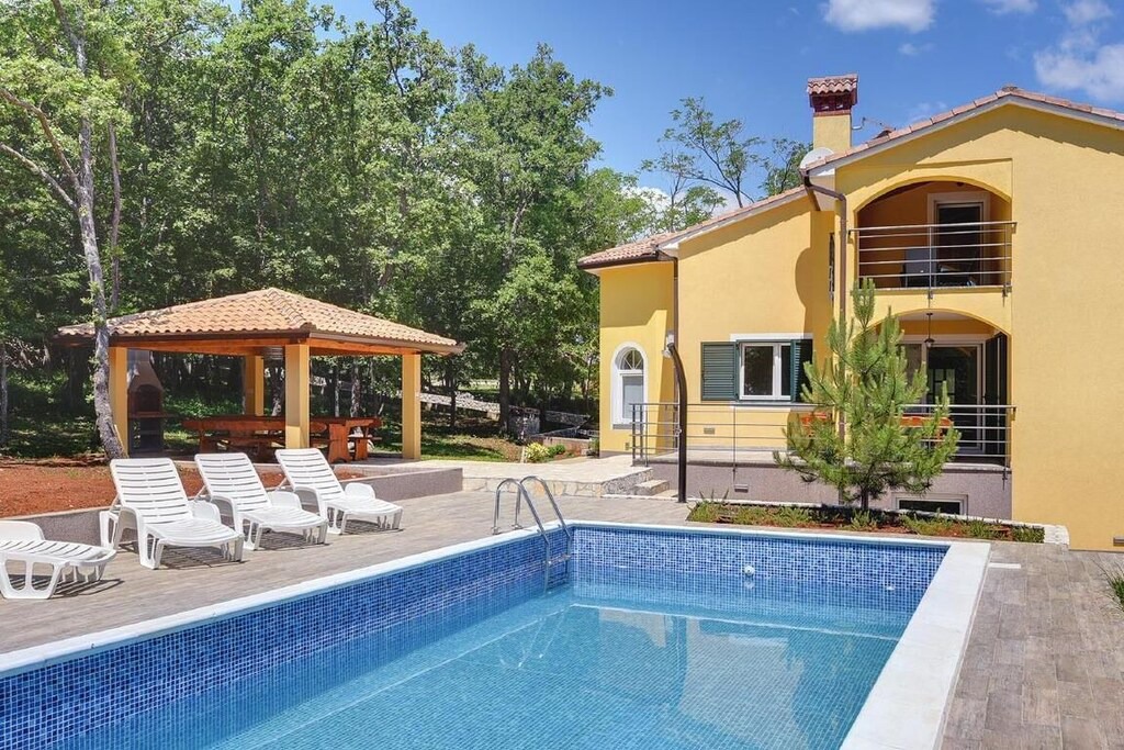 Photo of Outdoor in Kapelica