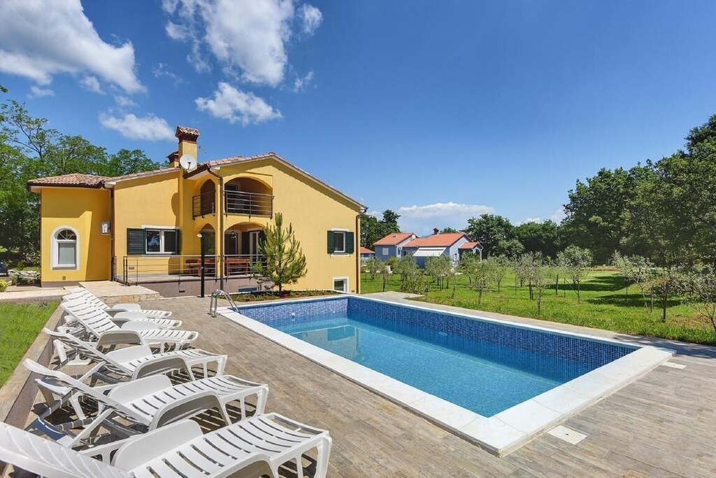 Photo of Outdoor in Kapelica