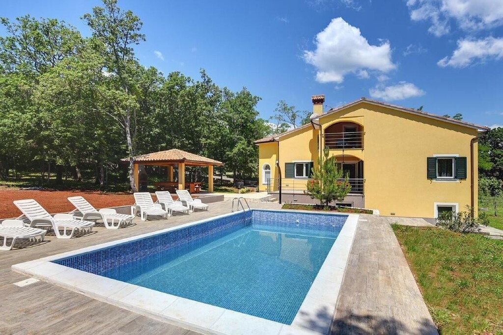 Photo of Outdoor in Kapelica
