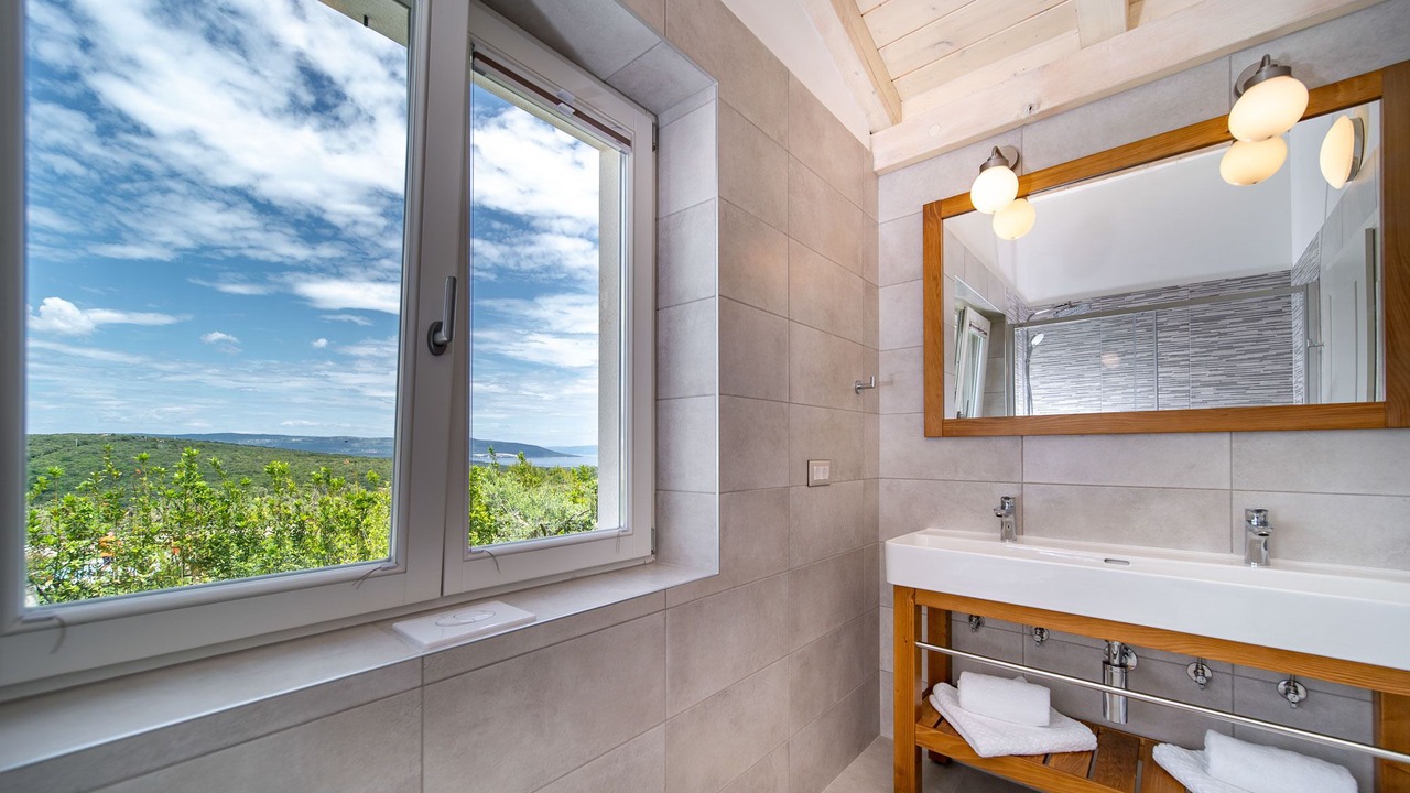 Photo of Bathroom in Kavran