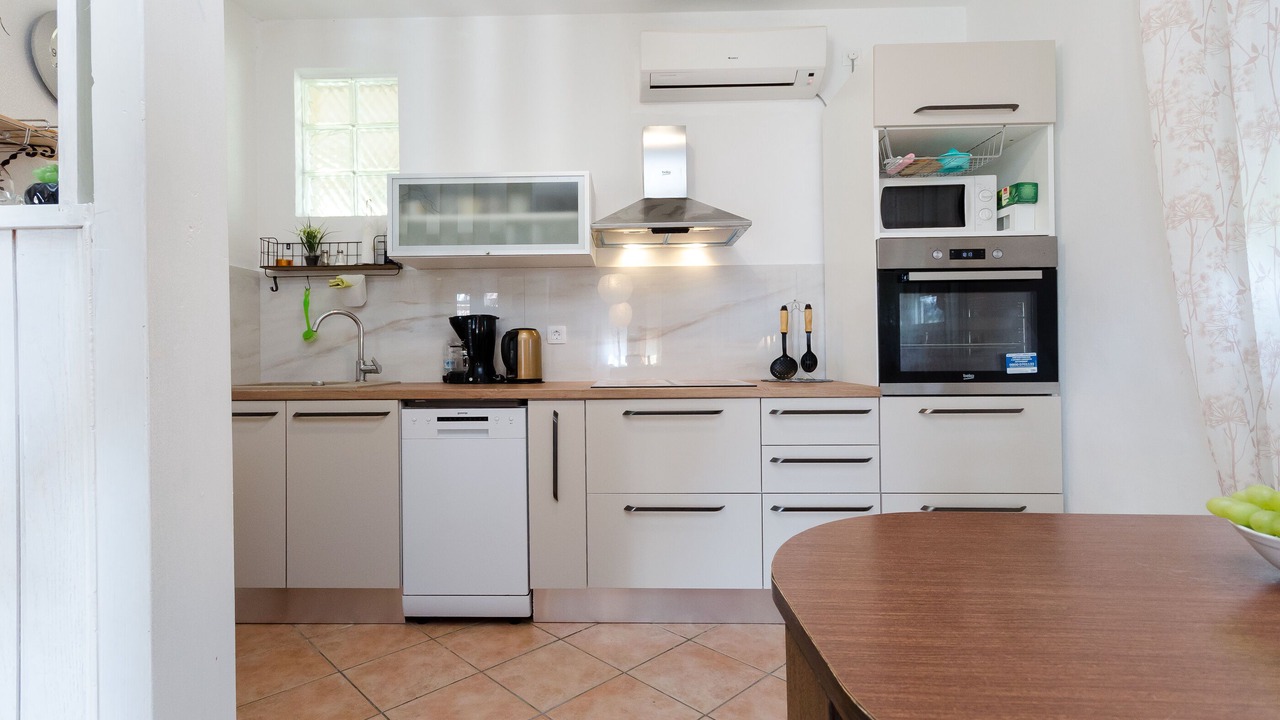 Photo of Kitchen in Supetarska Draga