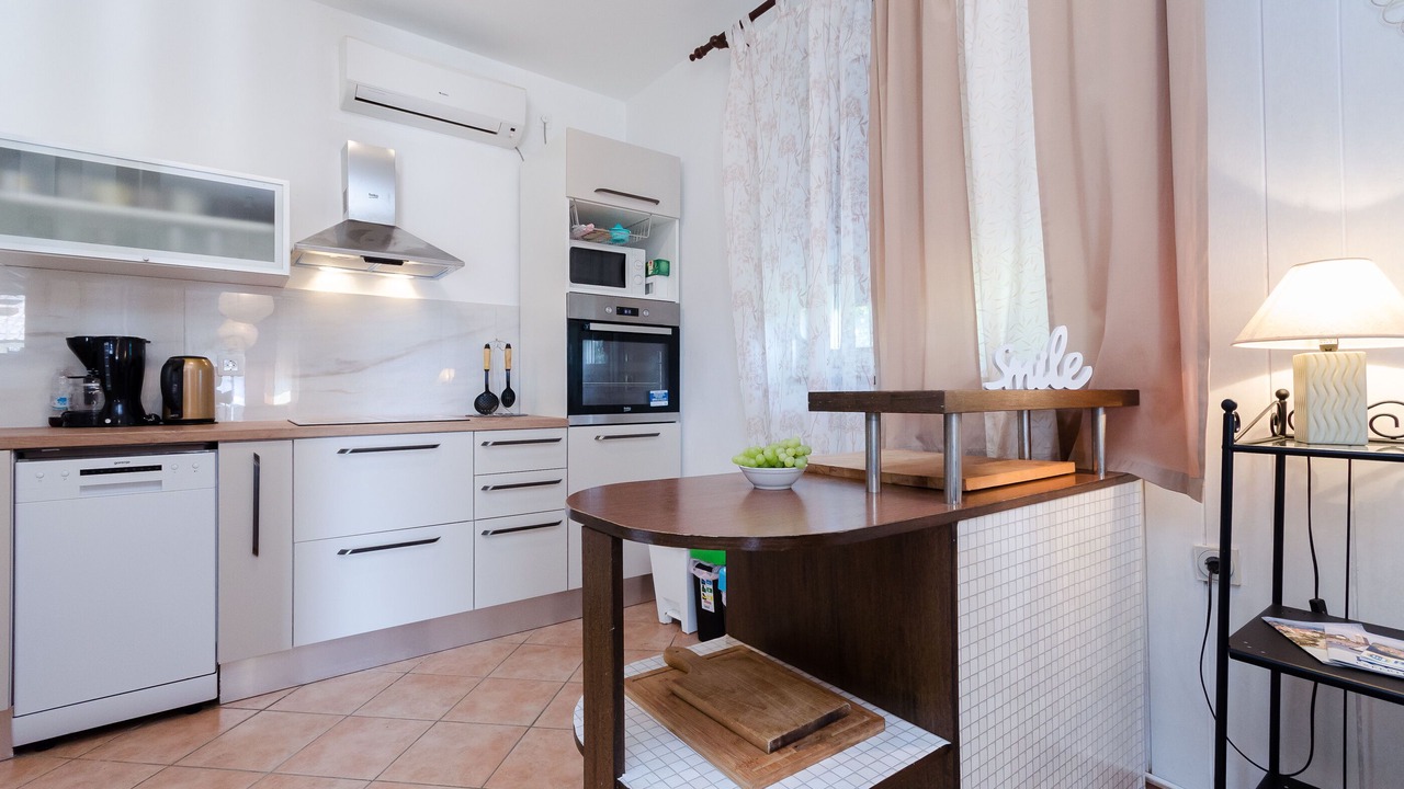 Photo of Kitchen in Supetarska Draga