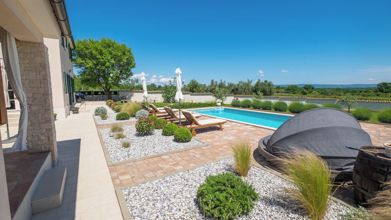 Photo of Outdoor in Filipana