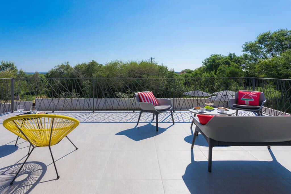 Photo of Patio Balcony in Loborika
