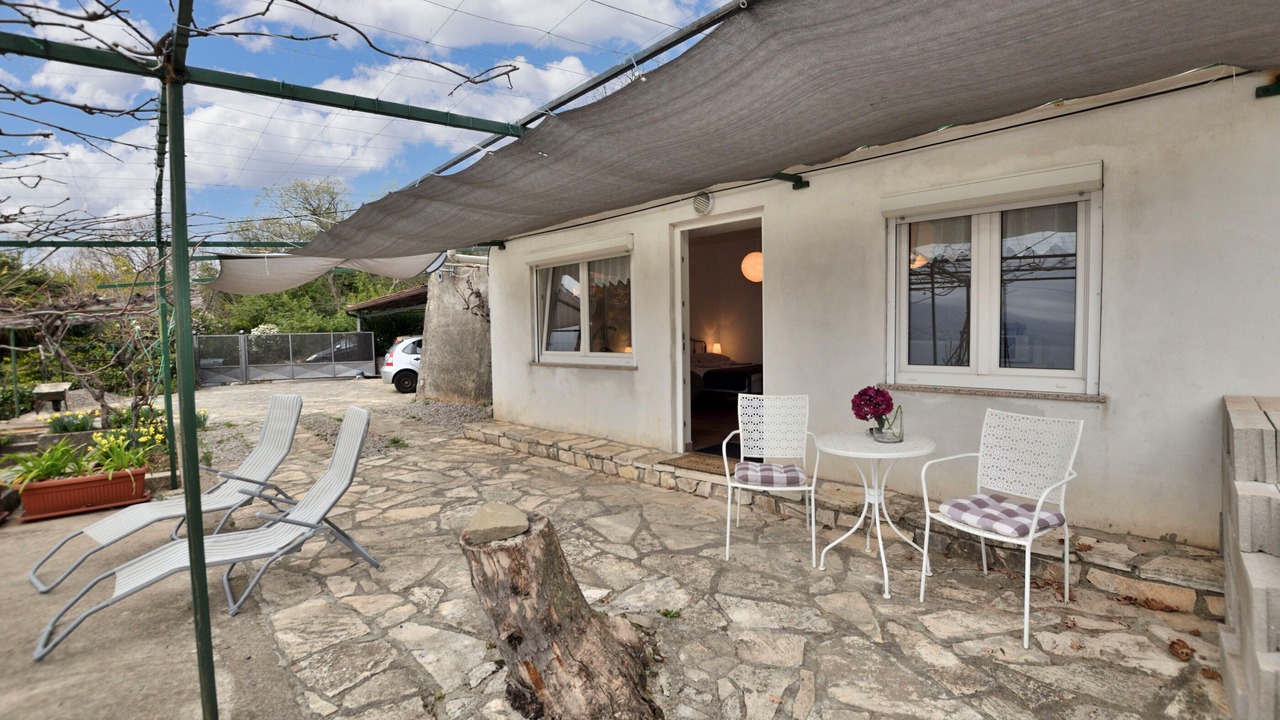 Photo of Outdoor in Rubesi