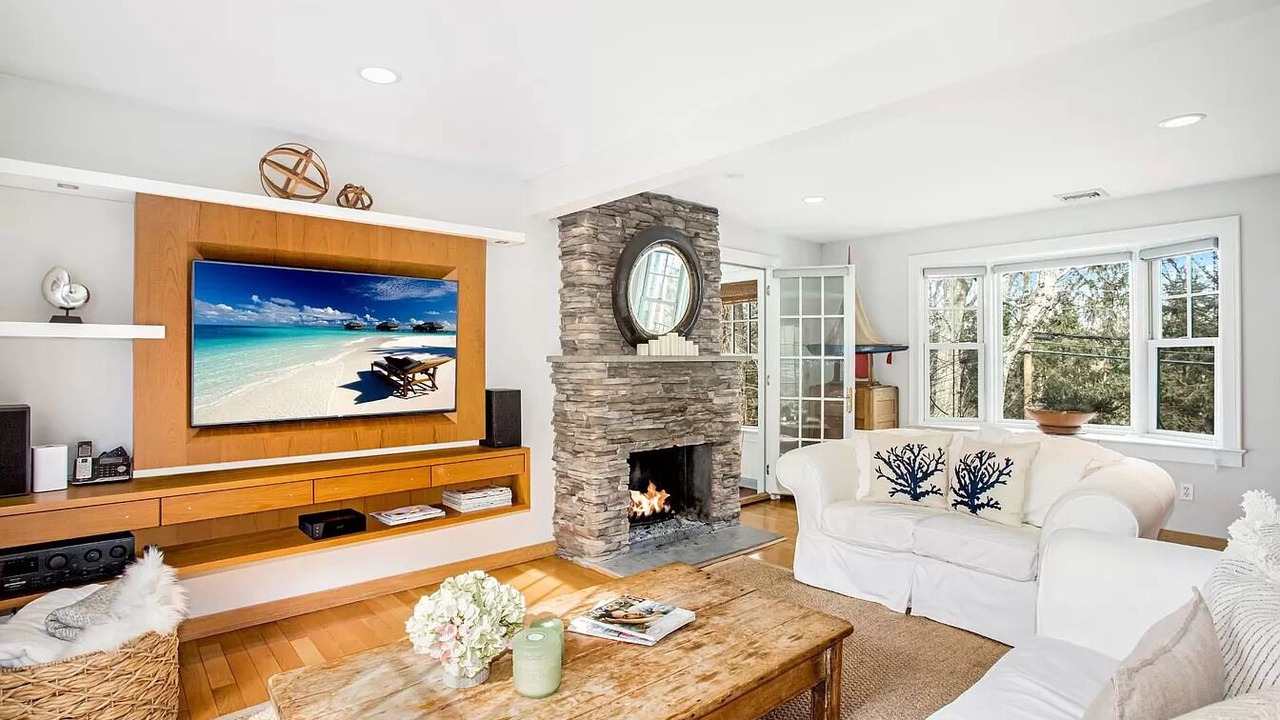 Photo of Livingroom in Noyack