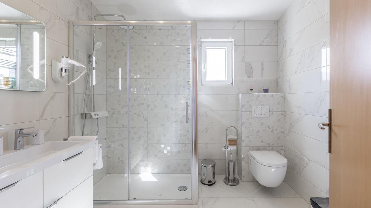 Photo of Bathroom in Srinjine