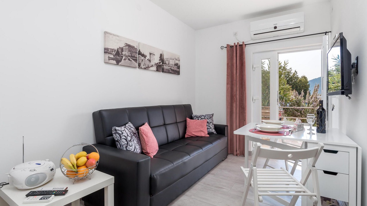Photo of Bedroom in Cres