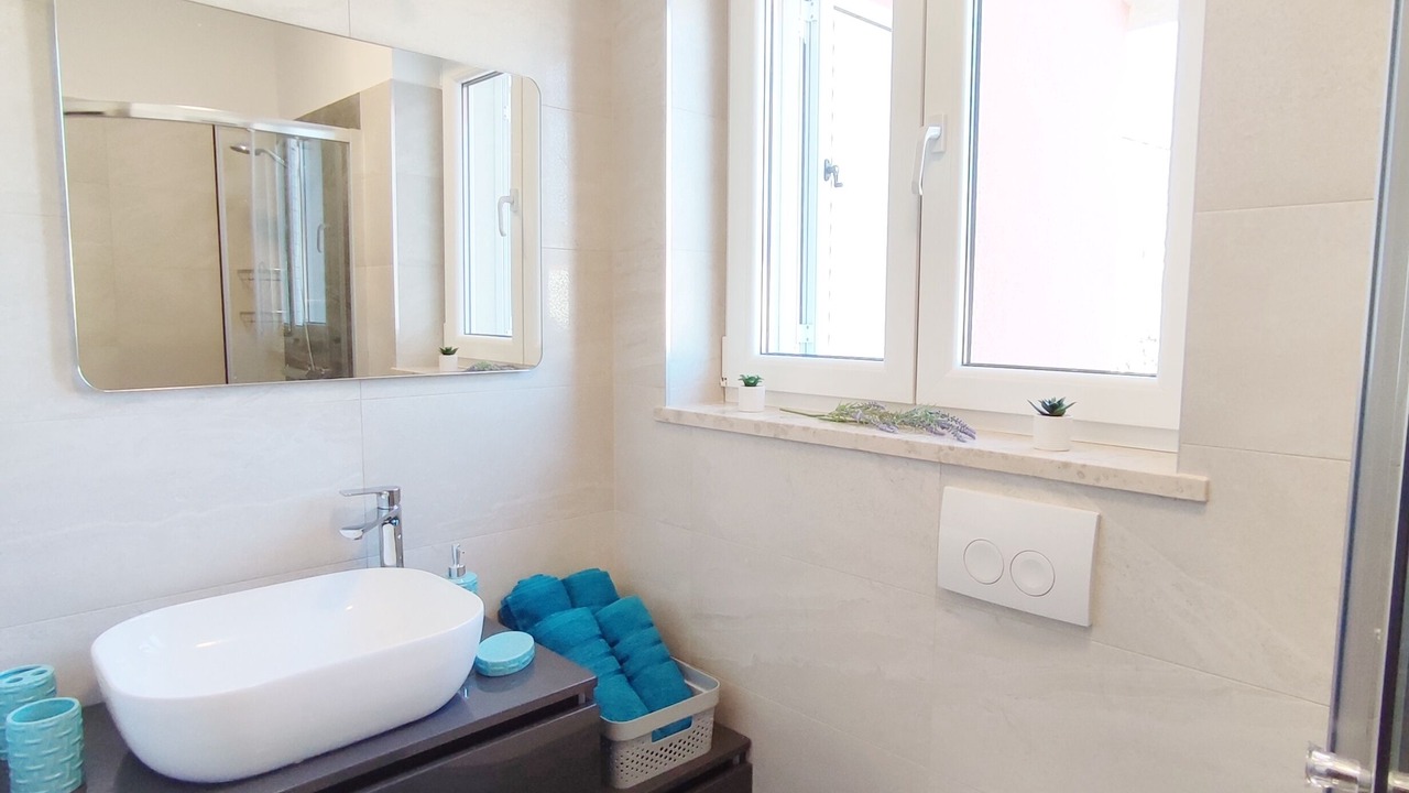 Photo of Bathroom in Bakar