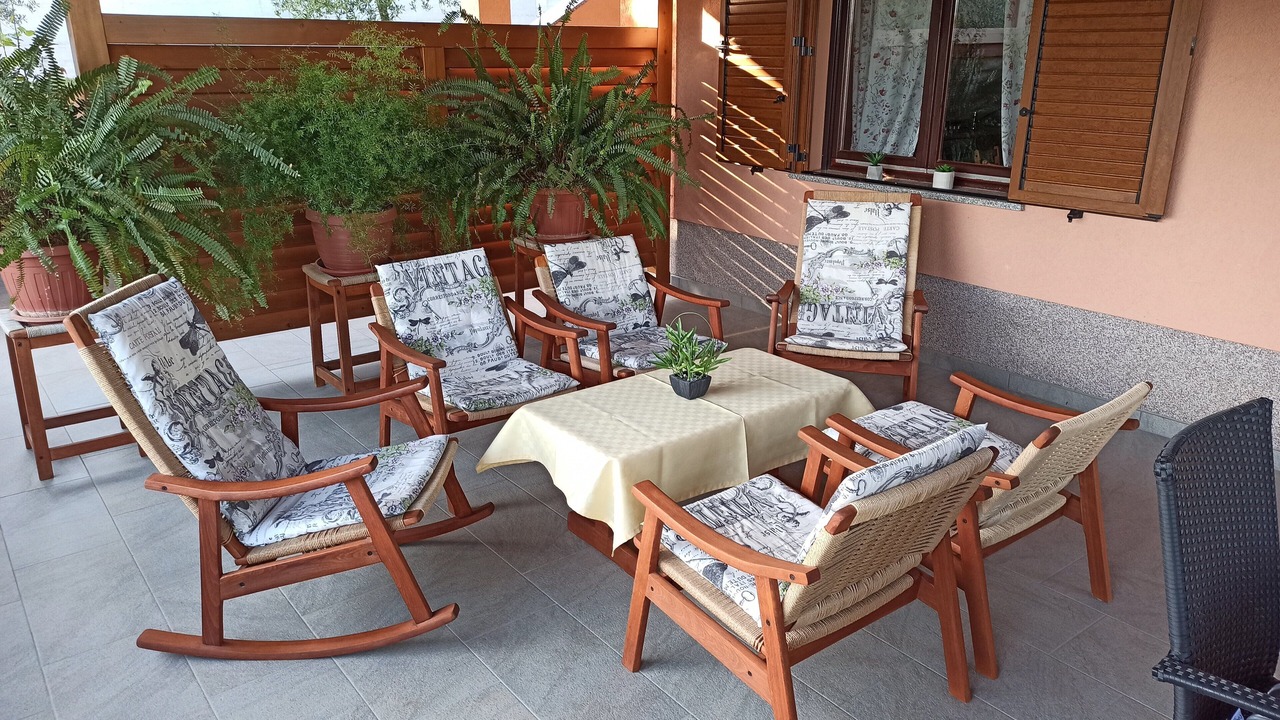 Photo of Patio Balcony in Loborika