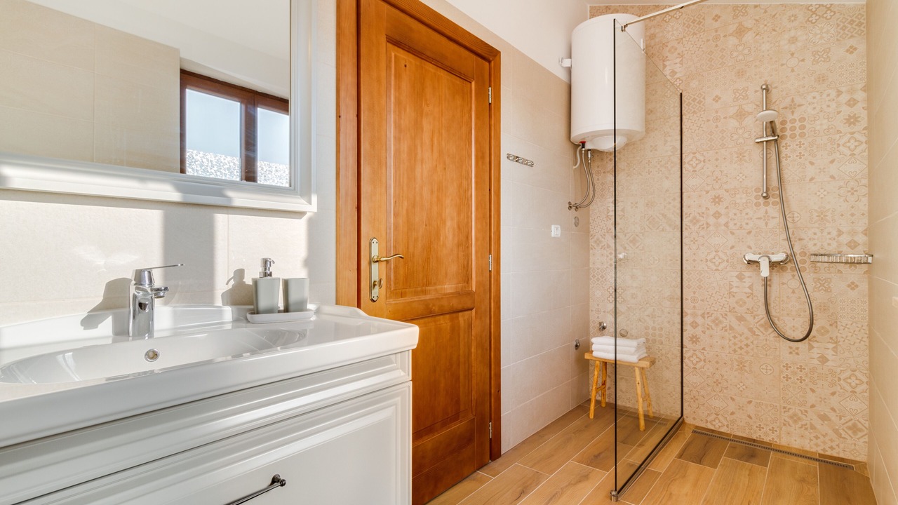 Photo of Bathroom in Glavani