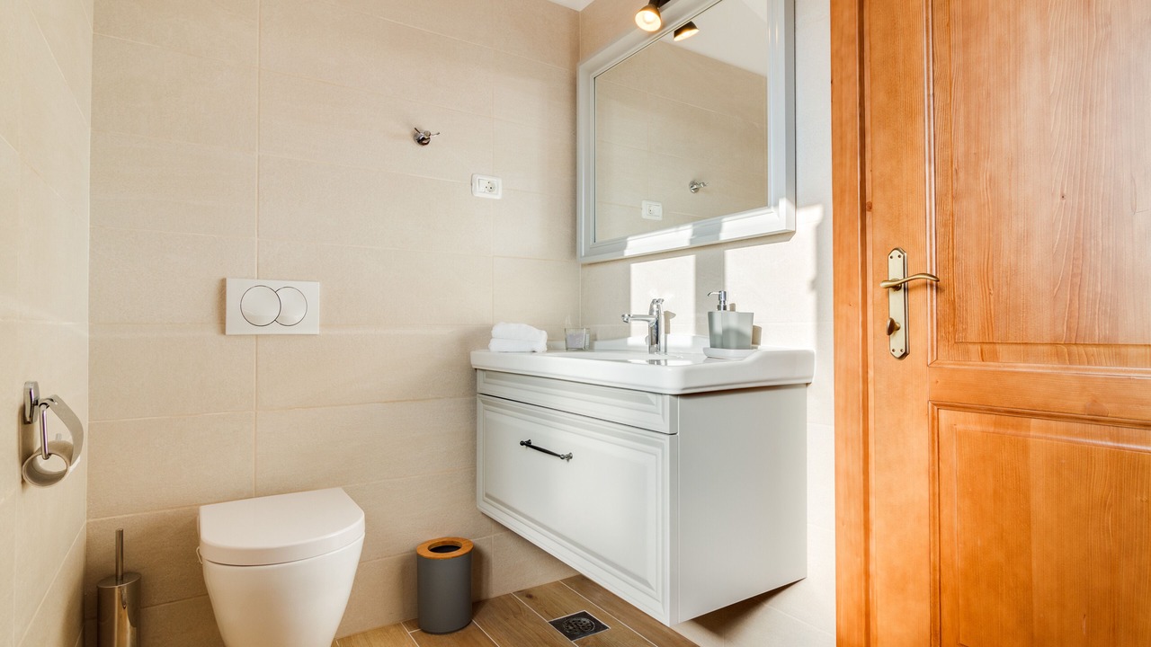 Photo of Bathroom in Glavani
