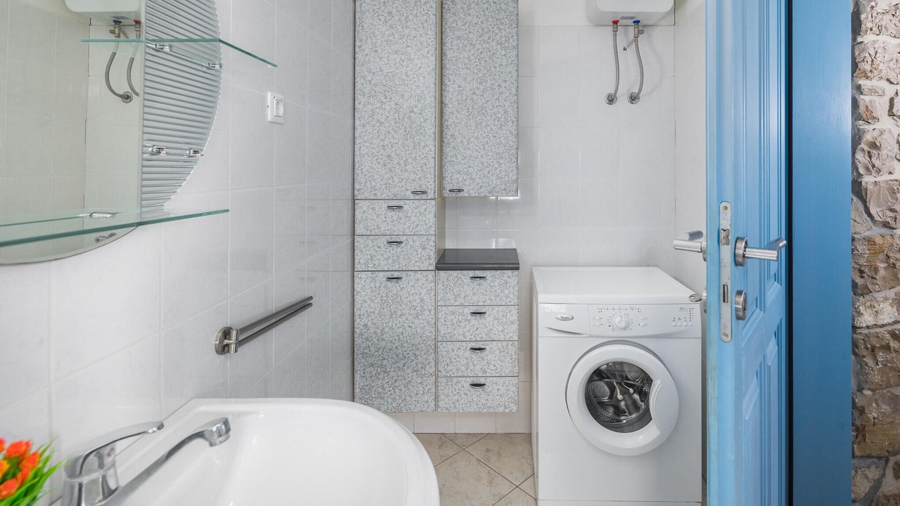 Photo of Bathroom in Grabri