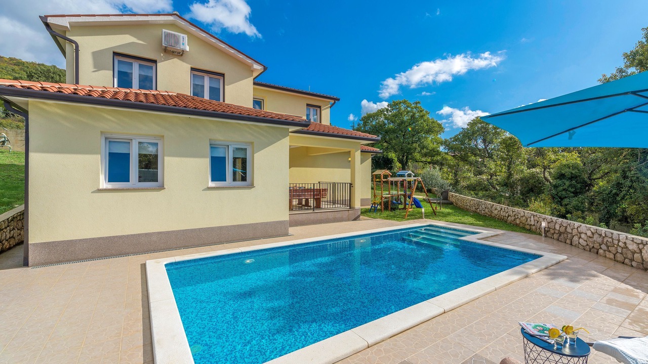 Photo of Outdoor in Brgod