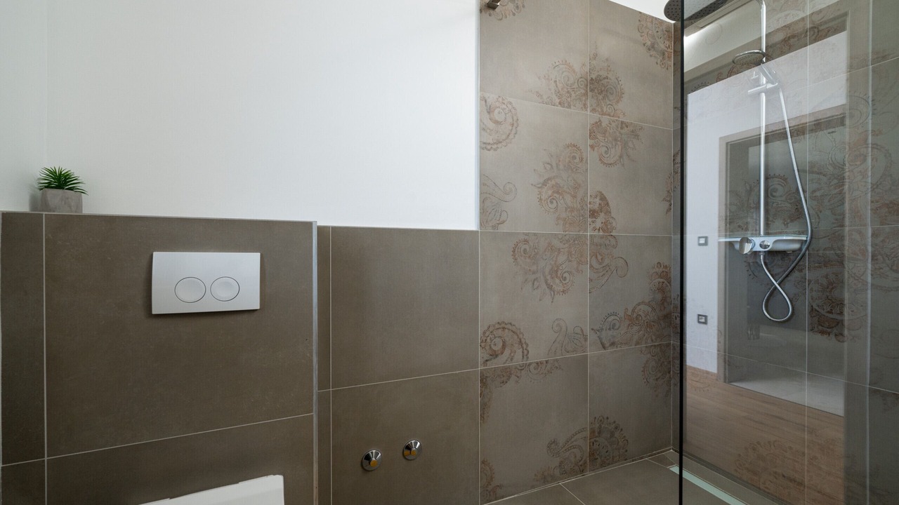 Photo of Bathroom in Peruski