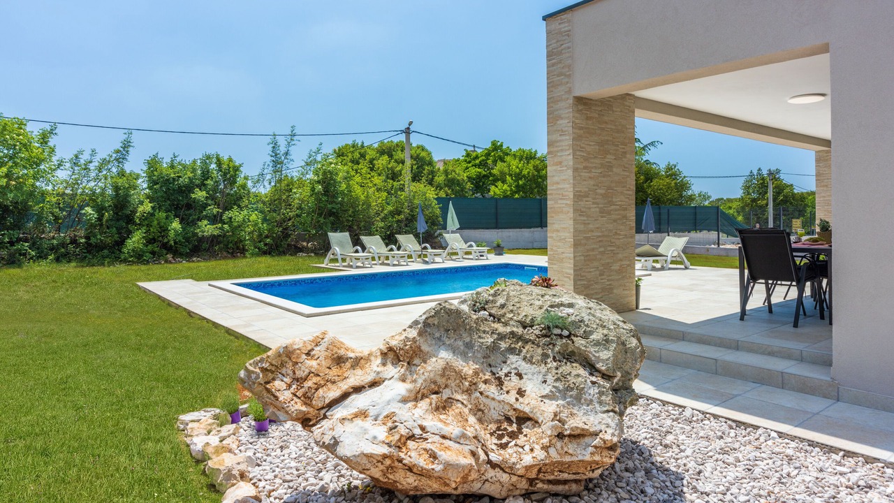 Photo of Outdoor in Brgod