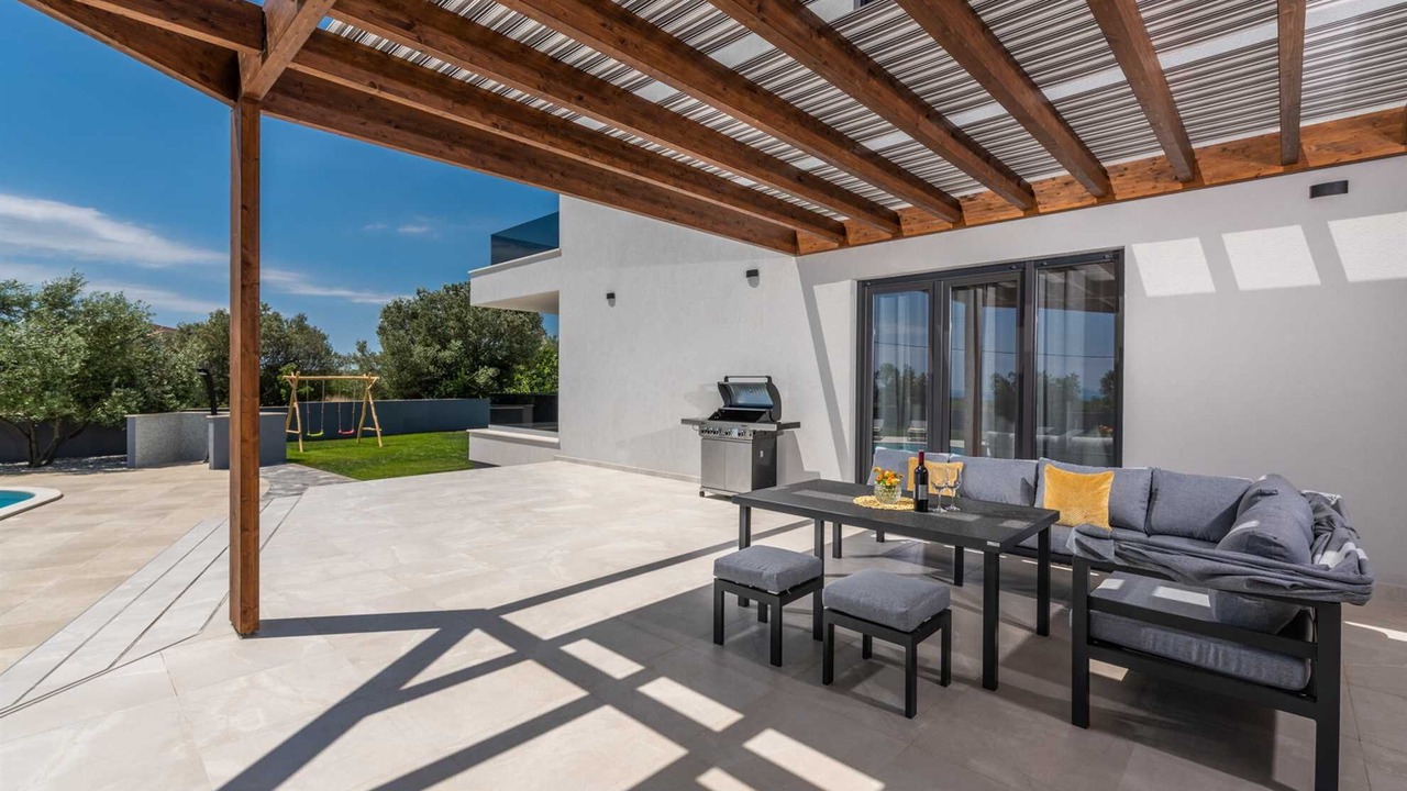 Photo of Patio Balcony in Peruski