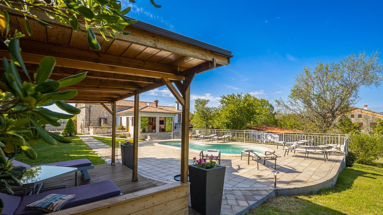 Photo of Outdoor in Nedescina