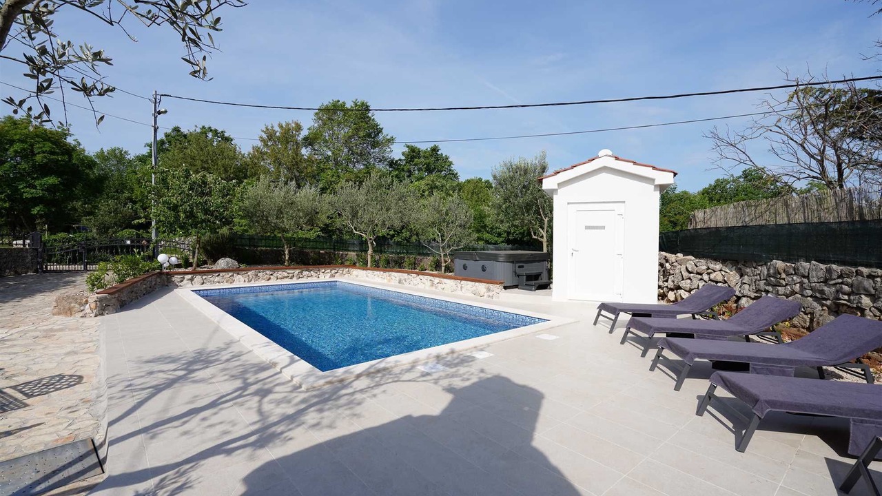 Photo of Outdoor in Rasopasno