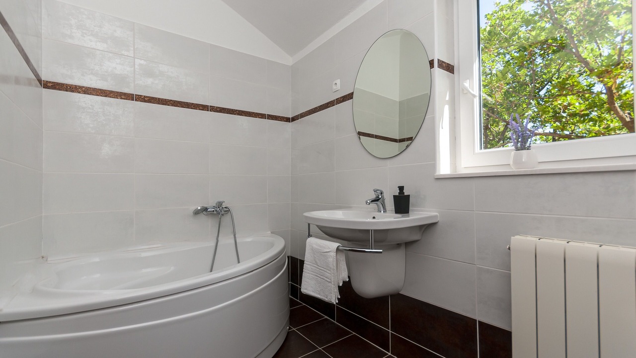 Photo of Bathroom in Slime