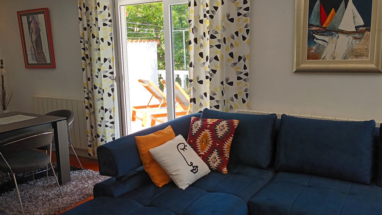 Photo of Livingroom in Vratarusa