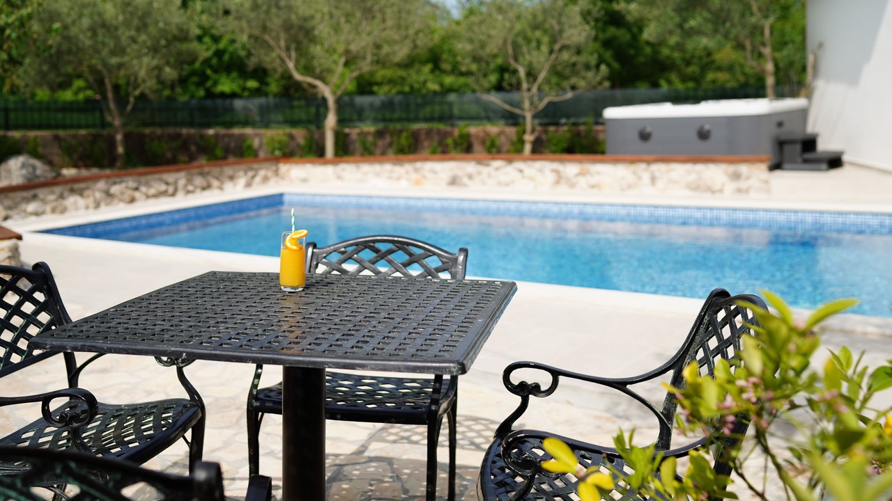 Photo of Outdoor in Rasopasno