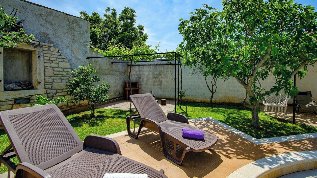 Photo of Patio Balcony in Muntic