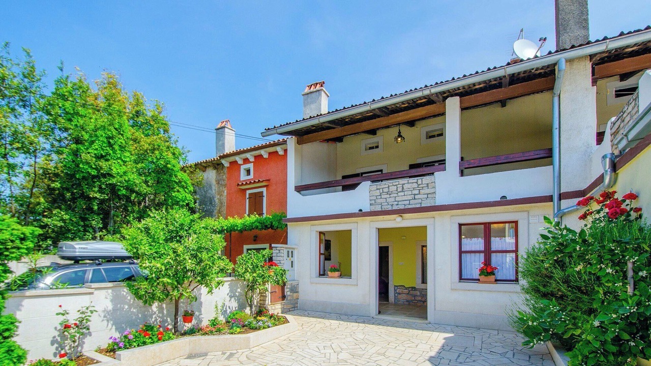 Photo of Outdoor in Muntic