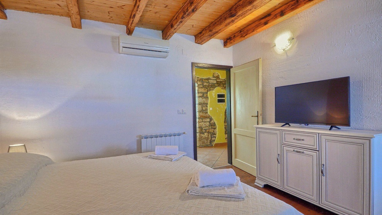 Photo of Bedroom in Muntic