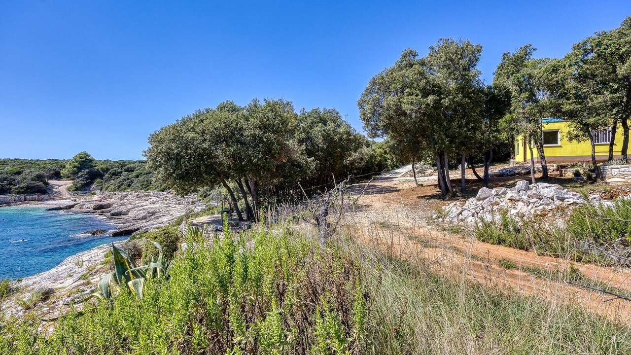 Photo of Outdoor in Kavran