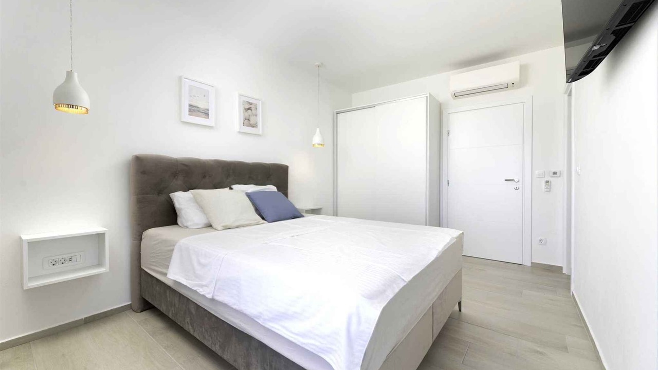 Photo of Bedroom in Smrika