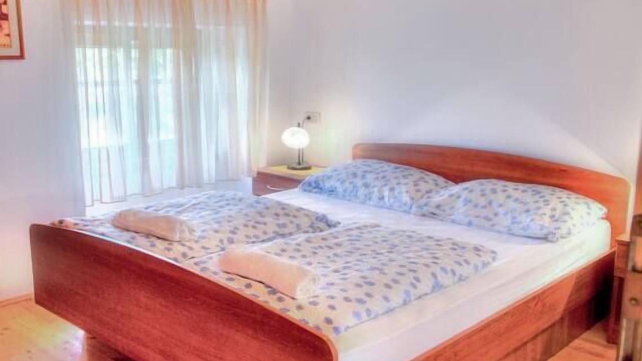 Photo of Bedroom in Gajana