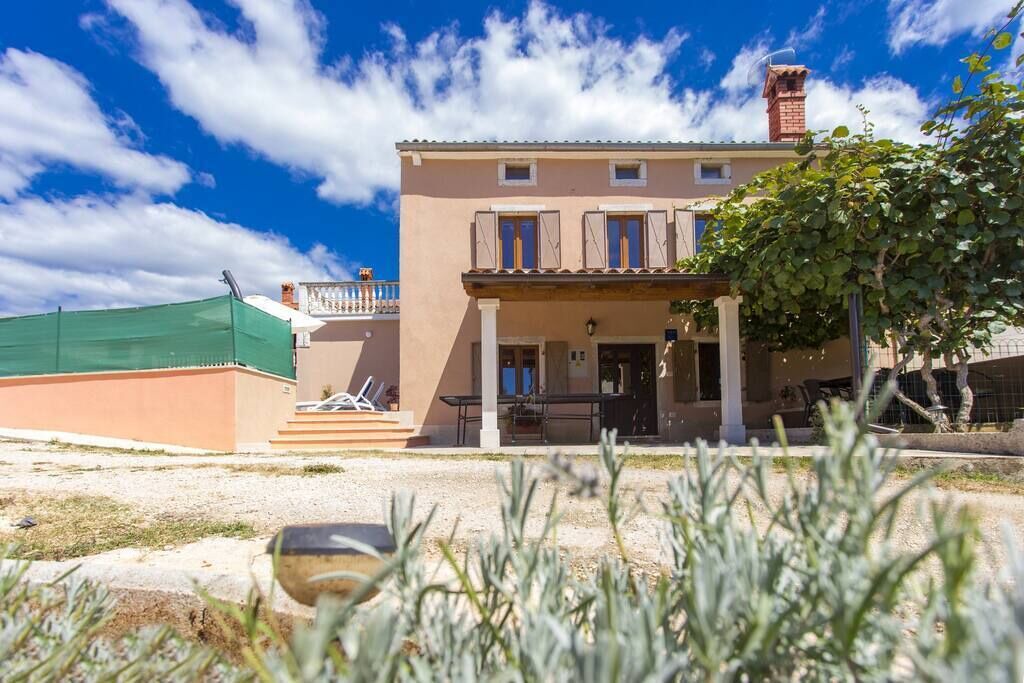 Photo of Outdoor in Divsici