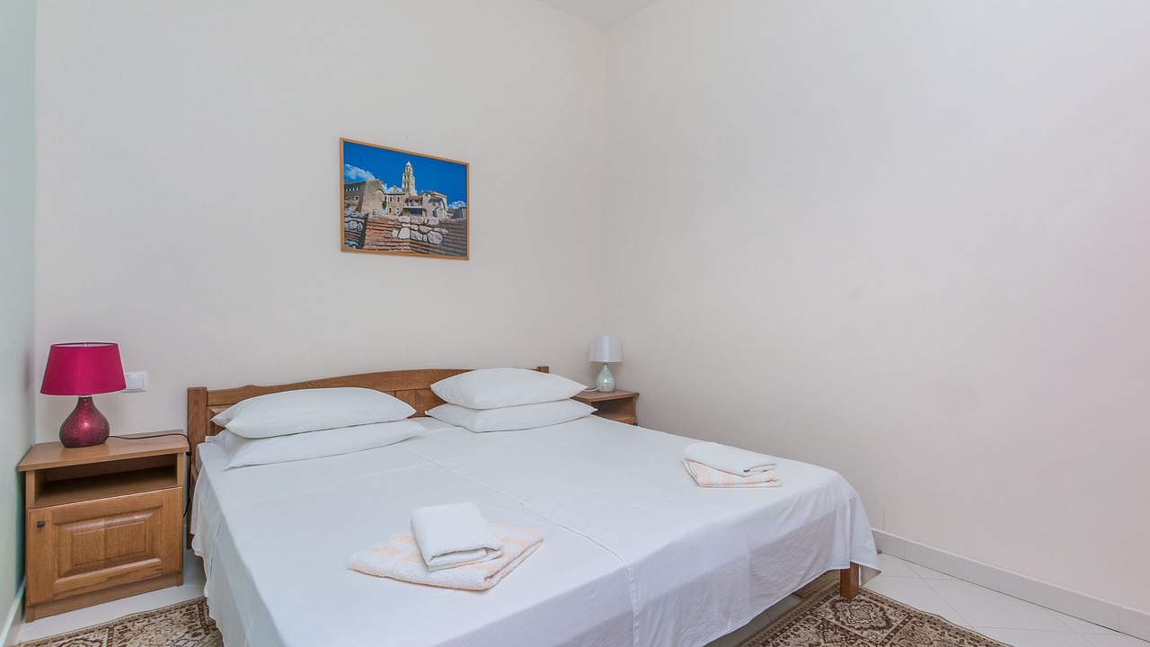 Photo of Bedroom in Duce
