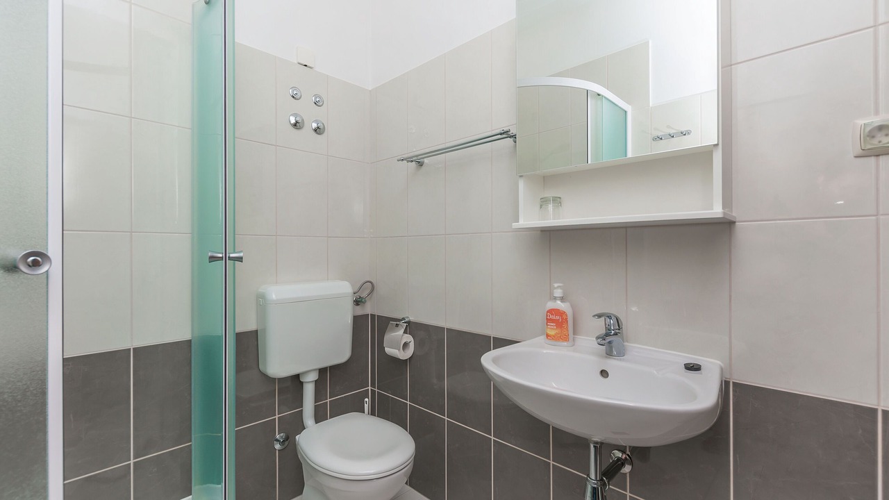 Photo of Bathroom in Duce