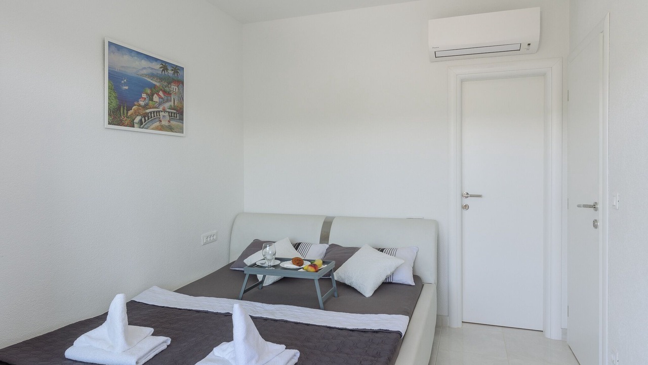 Photo of Bedroom in Marina