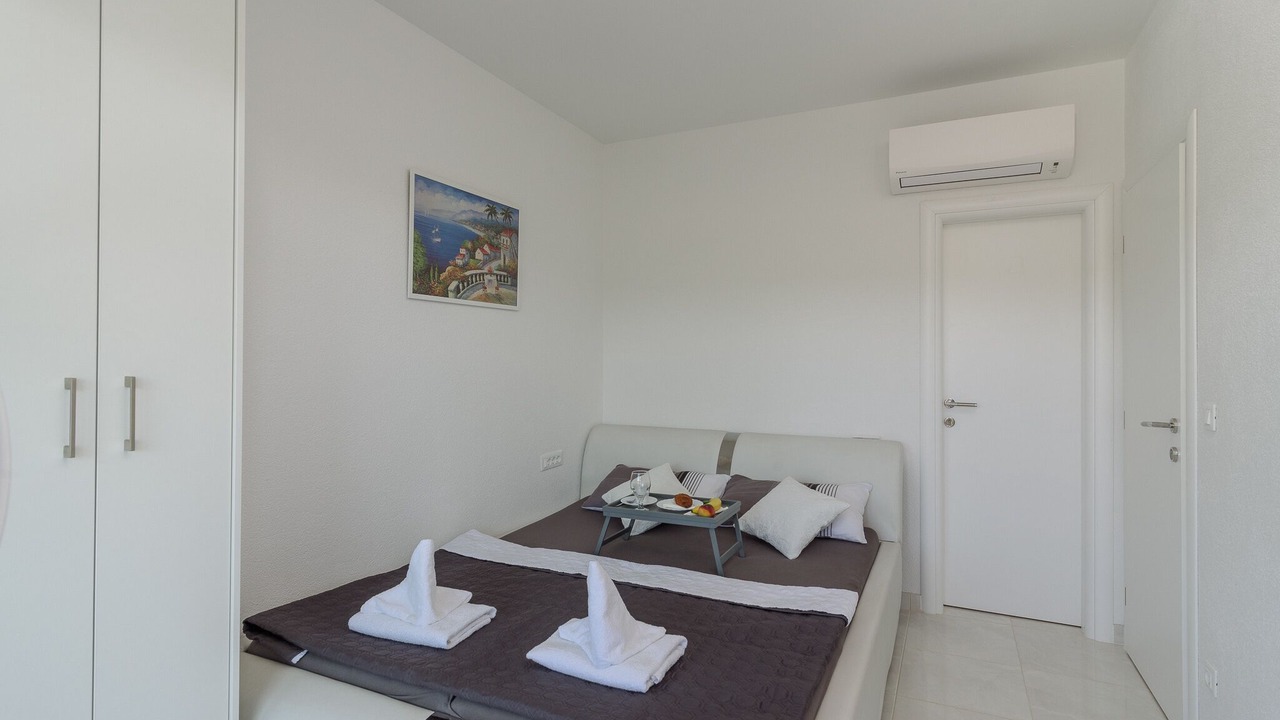 Photo of Bedroom in Marina