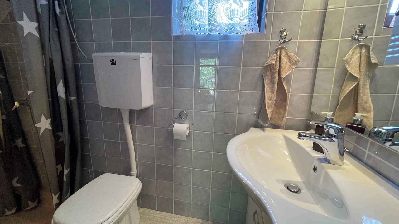 Photo of Bathroom in Grizane
