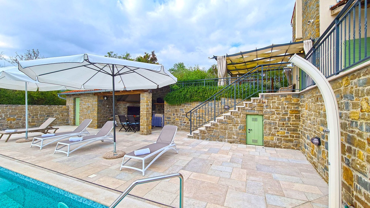 Photo of Outdoor in Bartolici